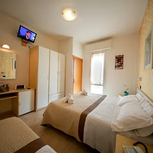 *** Hotel Petrarca Italy
