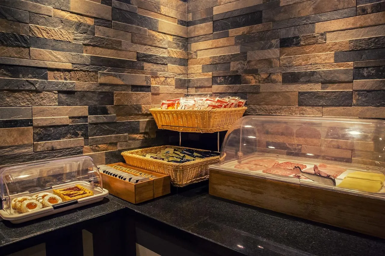 Guest house Pino Dependance Hotel San Terenzo